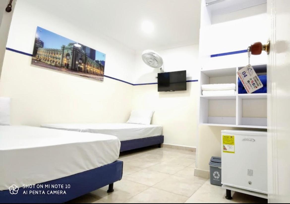 Casa Hotel Manco Mora Medellín Exteriör bild