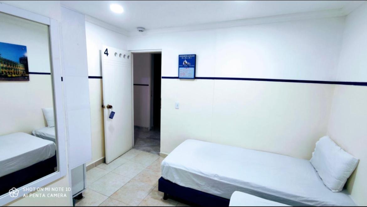 Casa Hotel Manco Mora Medellín Exteriör bild